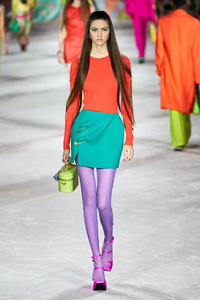 Look 52